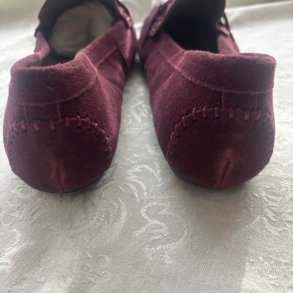NWOT Aerosoles Burgundy Soft Suede Driving Loafers w/Tassels, Size 7.5 - Picture 4 of 11